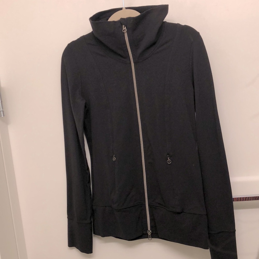 Lululemon Luon fabric jacket with zip pockets and double zipper feature